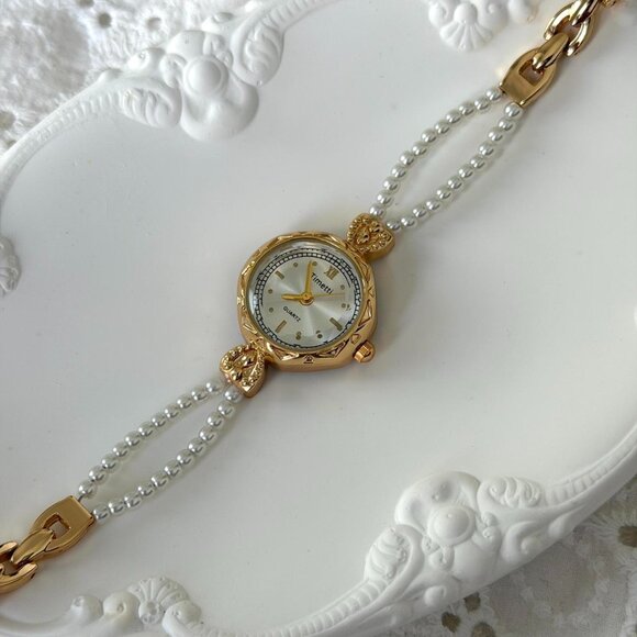 Sku:0491 cute vintage vibe gold mini watch bracelet with white pearls + gift bag - Picture 1 of 8
